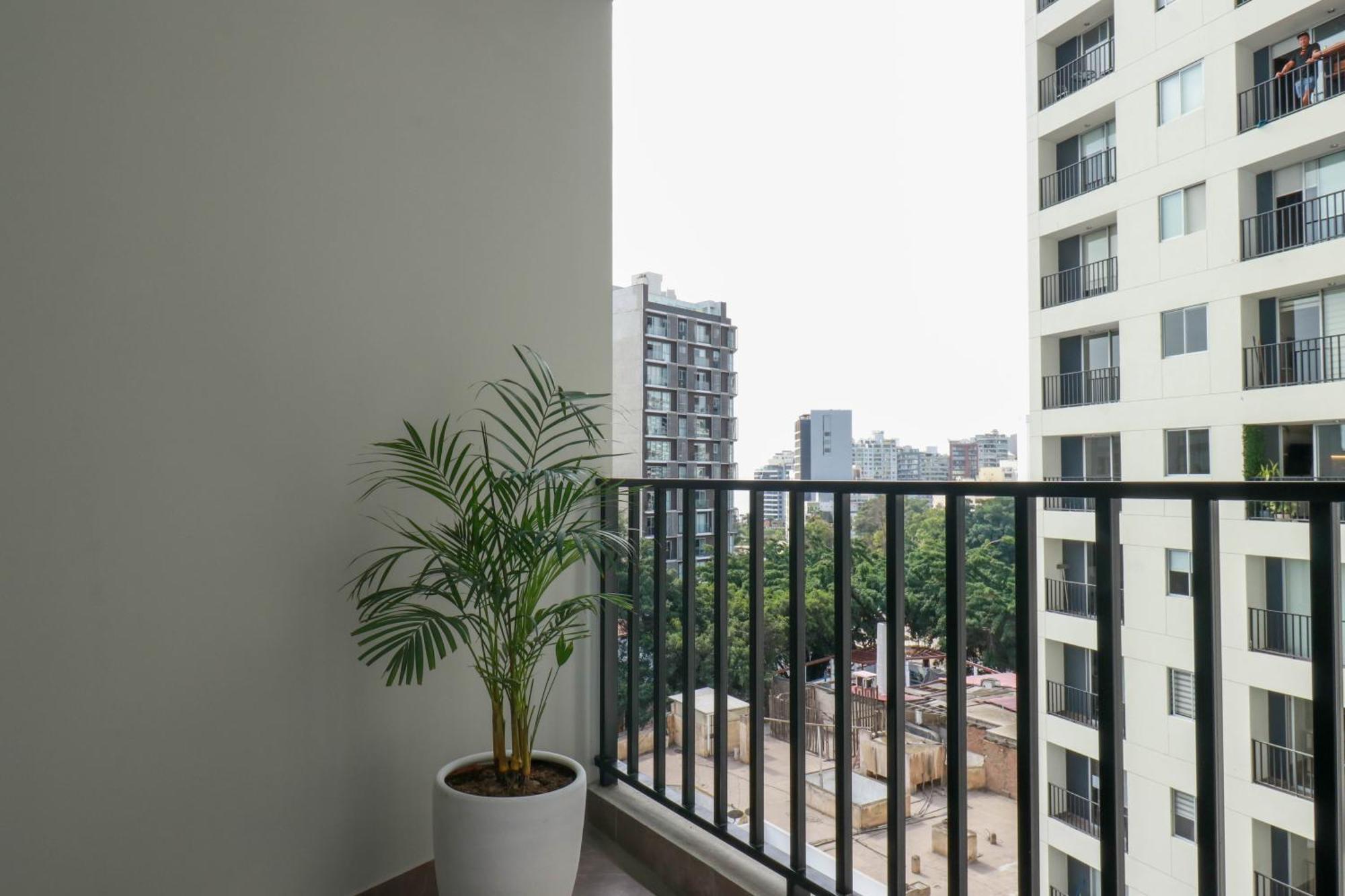 Exclusive 1br With Balcony In Barranco
